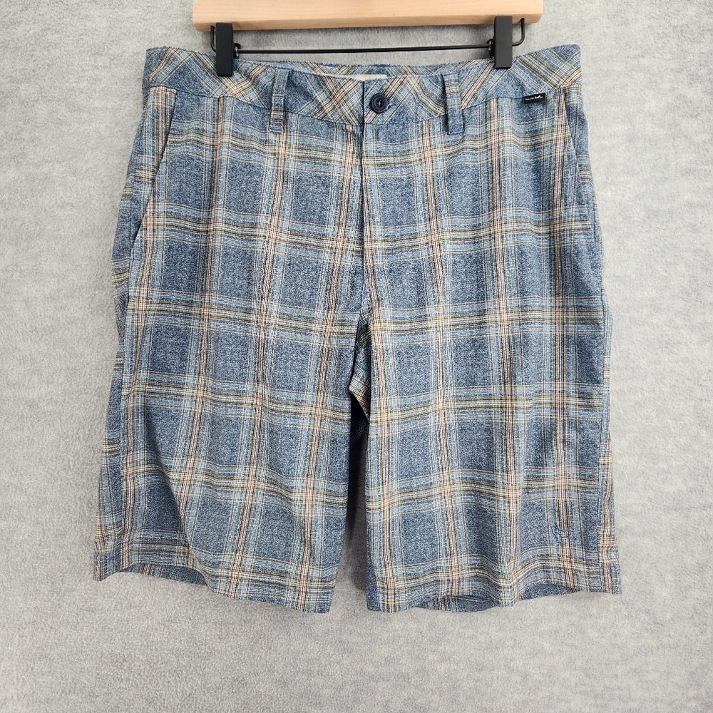 Travis Mathew Shorts Mens 34 Golf Blue Plaid Casual Performance Wear Activewear